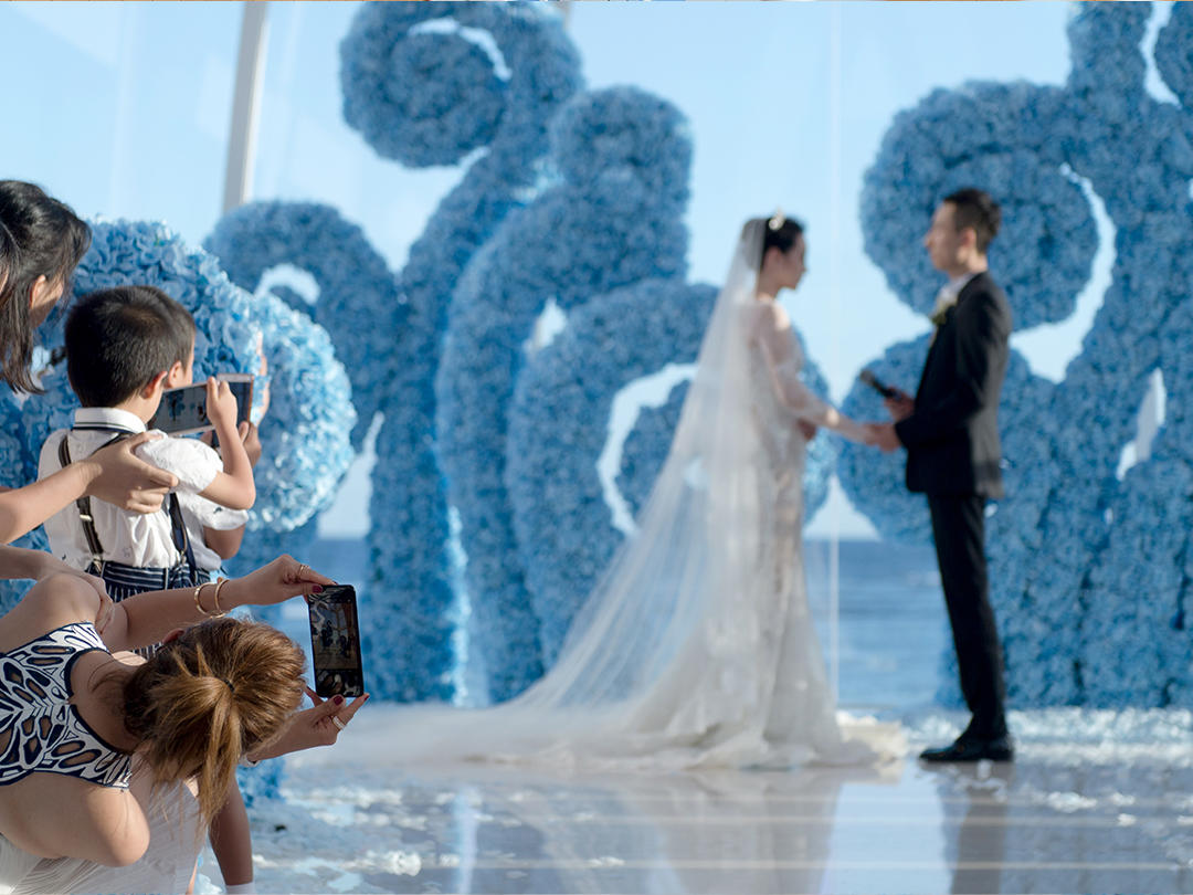 【花期海外婚礼】巴厘岛婚礼丽思卡尔顿教堂婚礼策划