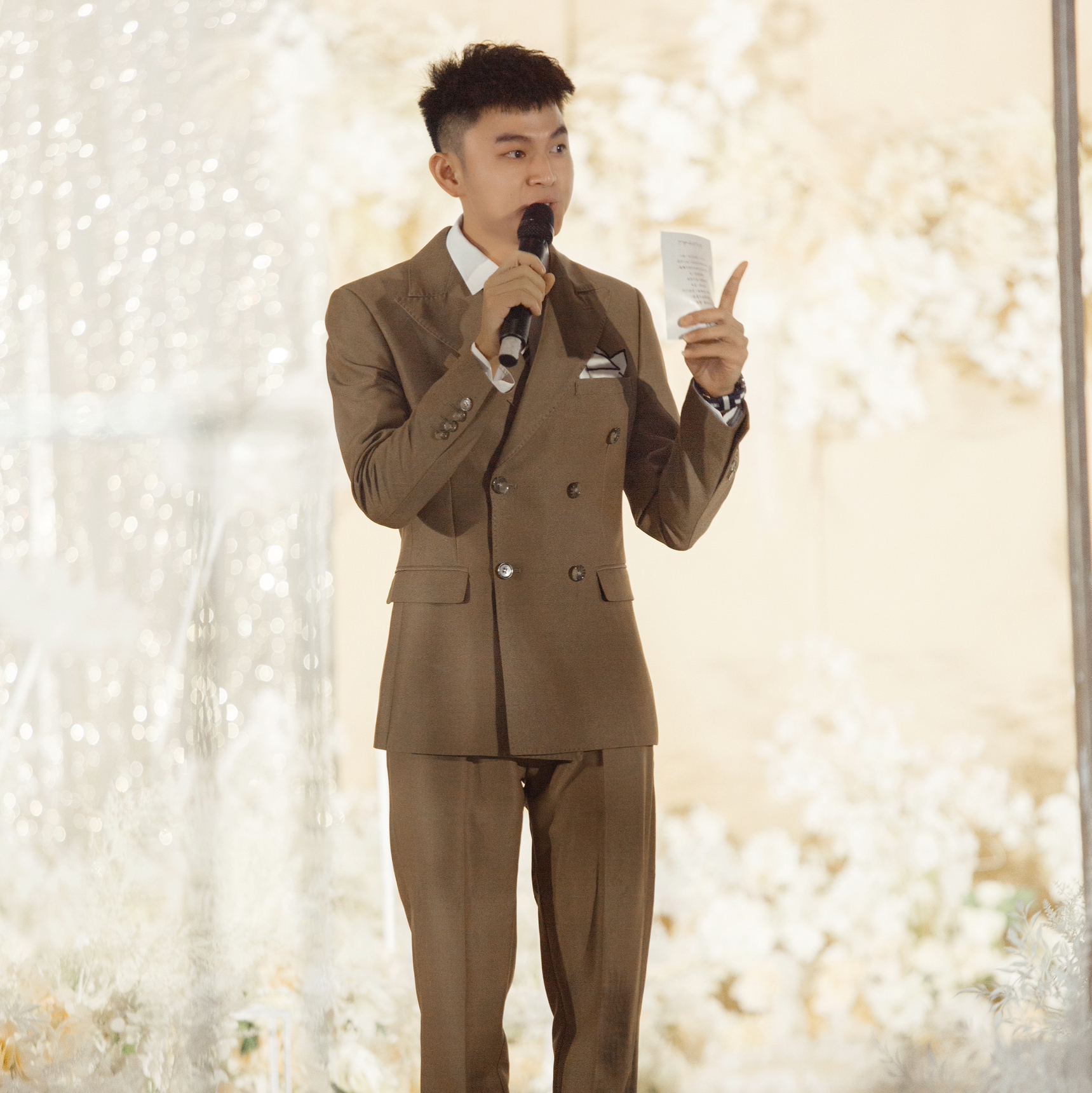 清風(fēng)婚禮主持