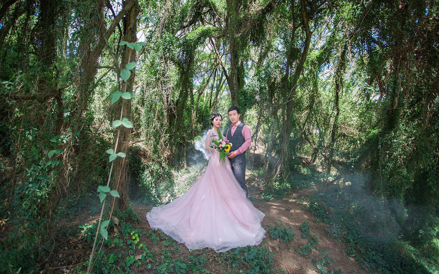 婚纱照秀禾_婚纱照秀禾服造型