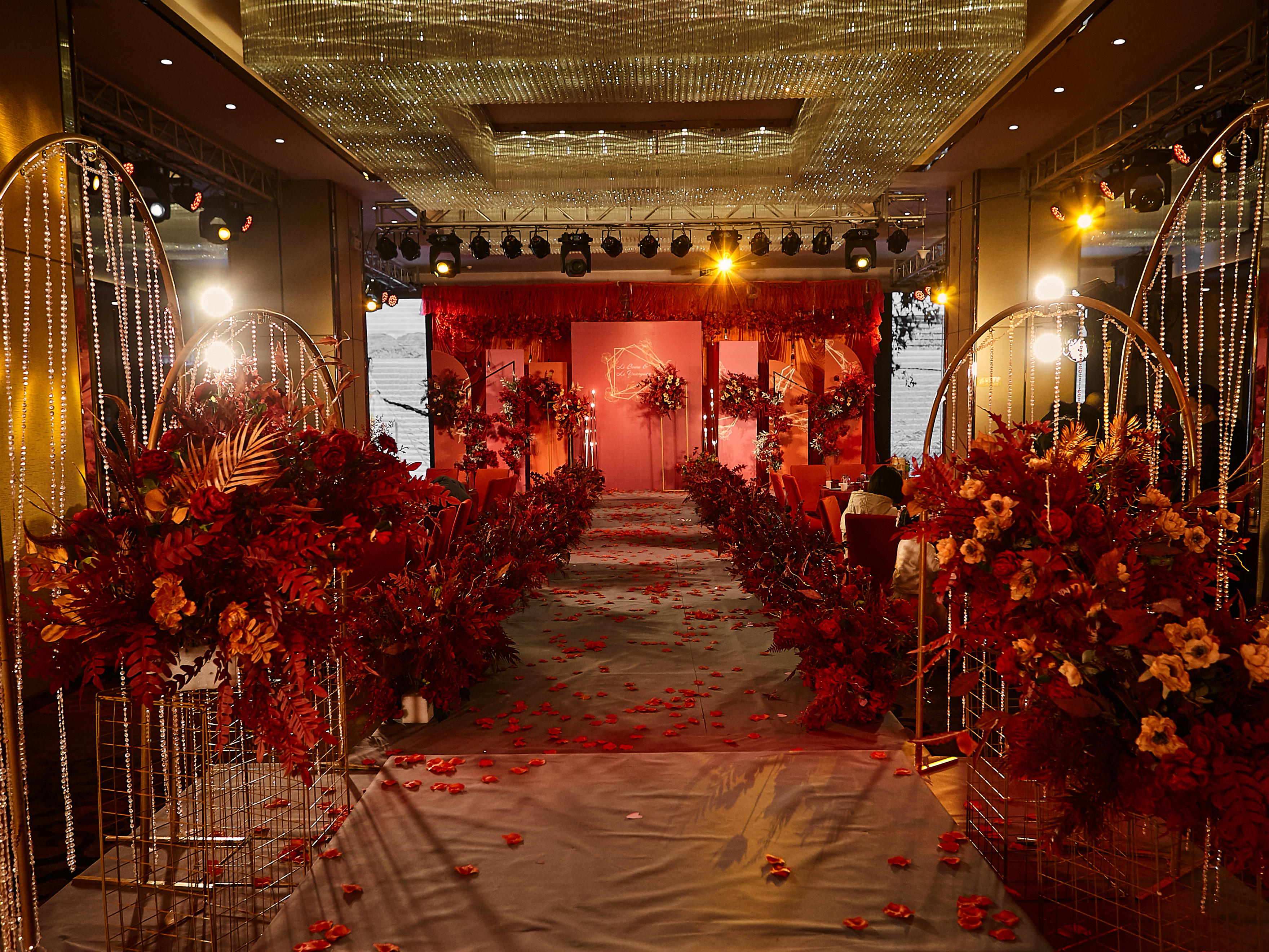 2021特惠小吊顶/一价全包/中国红婚礼