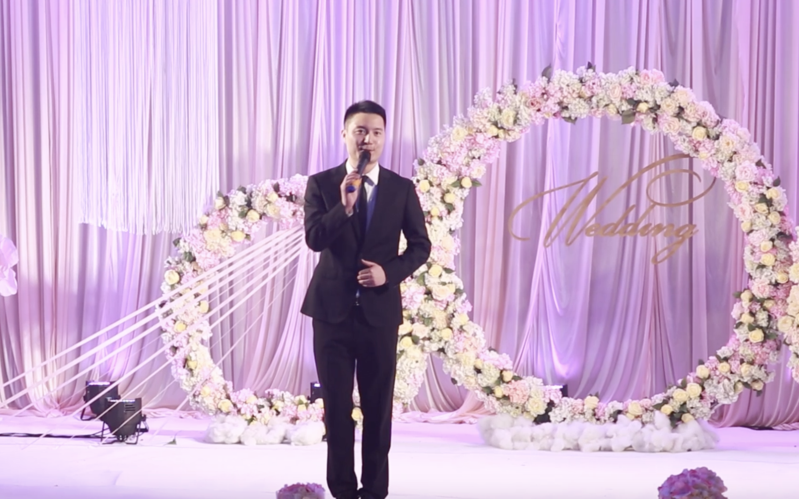 资深主持+专业流程策划+督导+音乐执行