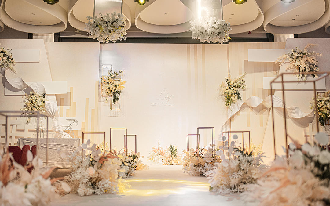 香槟色简约风格·网红风格·小型婚礼之选