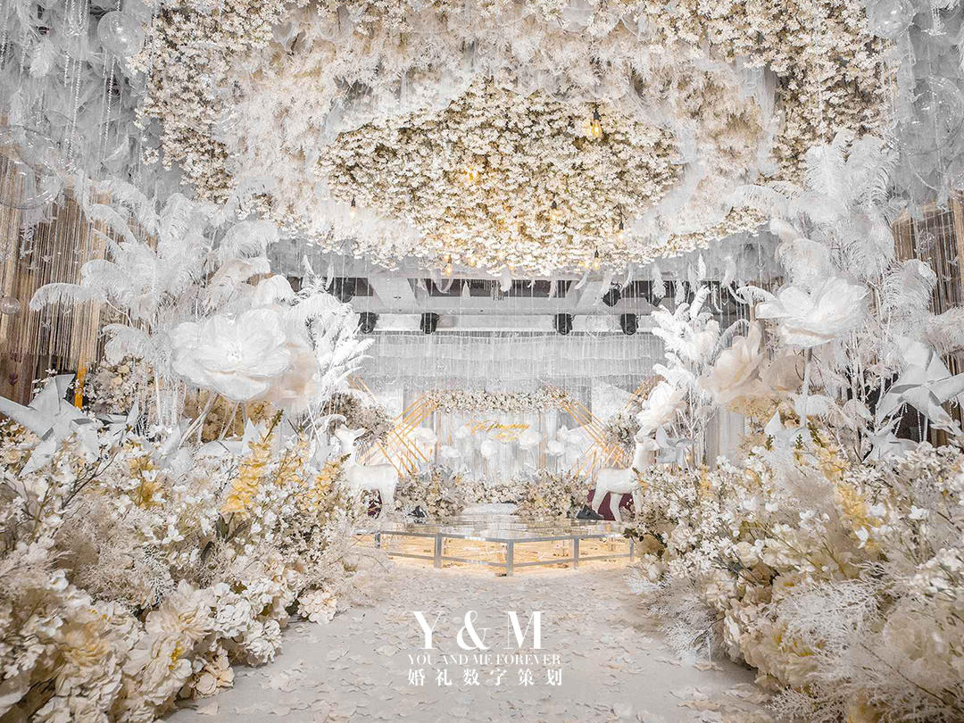 YAM婚礼 | 奢华饱满香槟吊顶 海漫香槟系婚礼