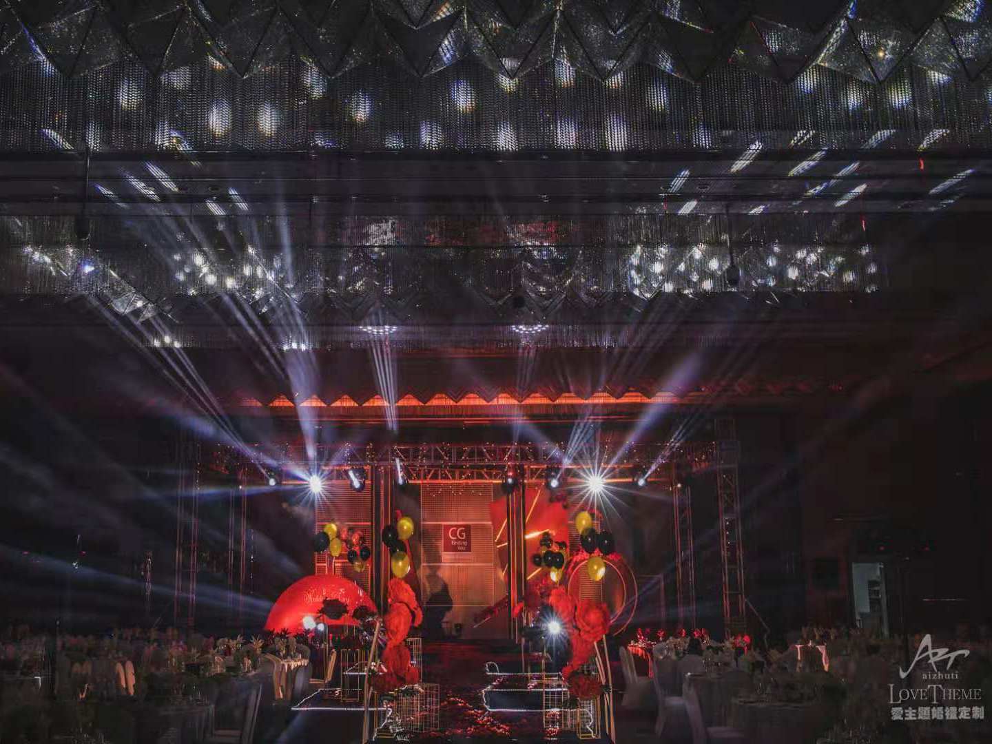 【时间·空间】复古黑红高雅色系，高端大气