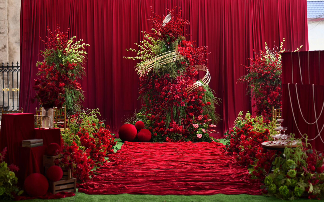 【圣菲婚礼】红绿撞色简约喜庆农村婚礼