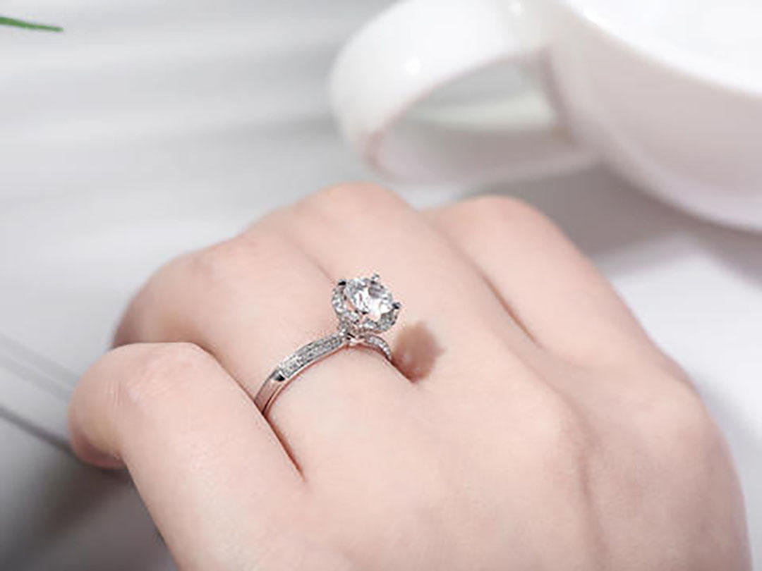 唯爱永恒首饰原创设计品牌，爱神喷泉求婚钻戒