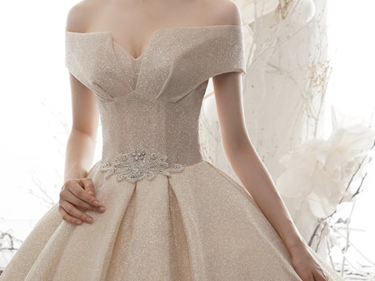 【简爱免费试纱】简爱优雅轻纱系列三件套租赁