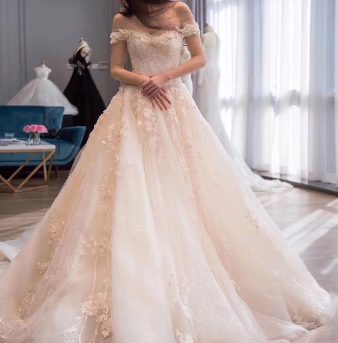 沈阳婚纱礼服_沈阳故宫图片(2)