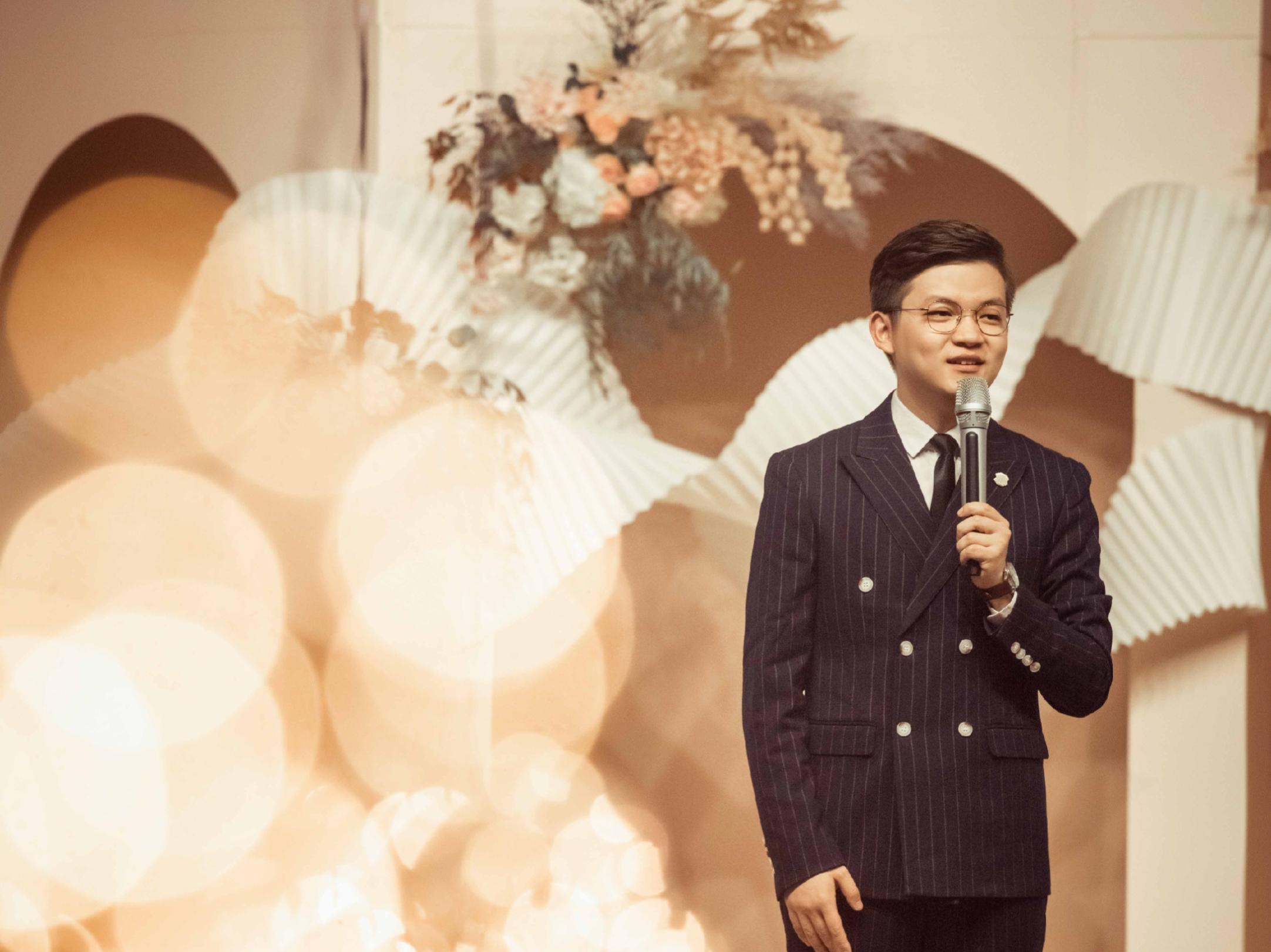 高涵【大学广播电台播音员、服务细致、轻松自然】