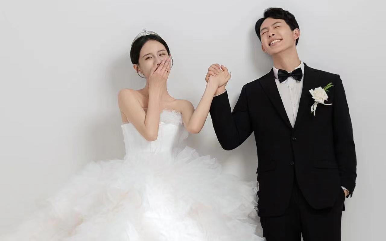 花瓣摄影•简约内景婚纱照