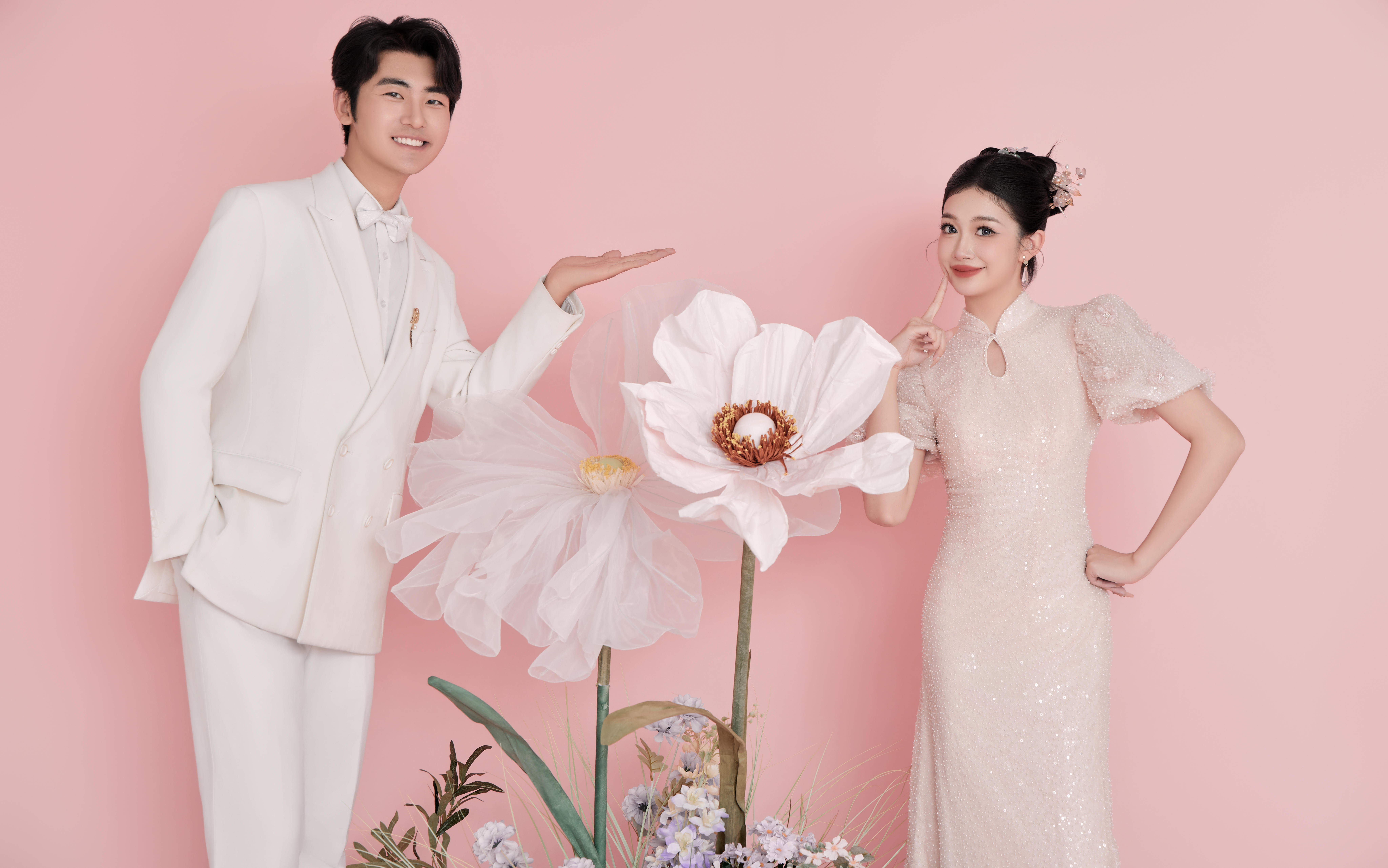 心动预警❤一定要拍的新中式粉色旗袍婚纱照