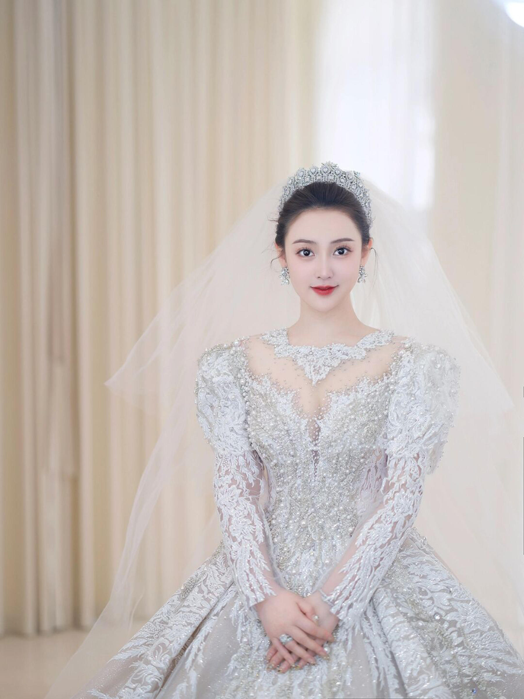 【帝卡洛婚禮跟妝】     重工婚紗造型