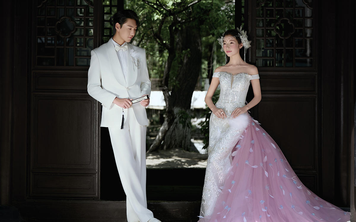 当彩纱撞上中式园林❤解锁婚纱照新皮肤
