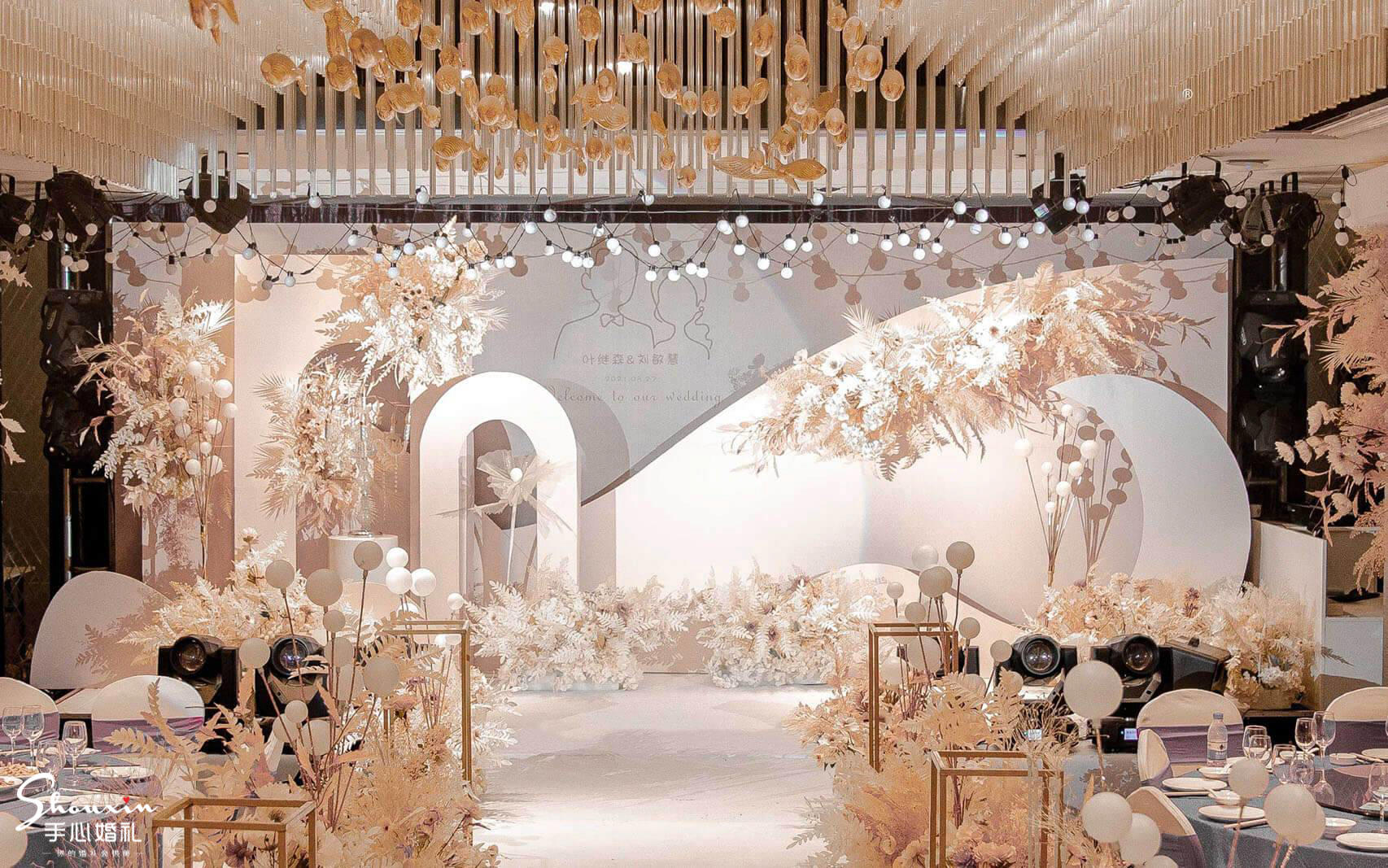 【手心婚礼】2021优雅时尚的香槟色婚礼