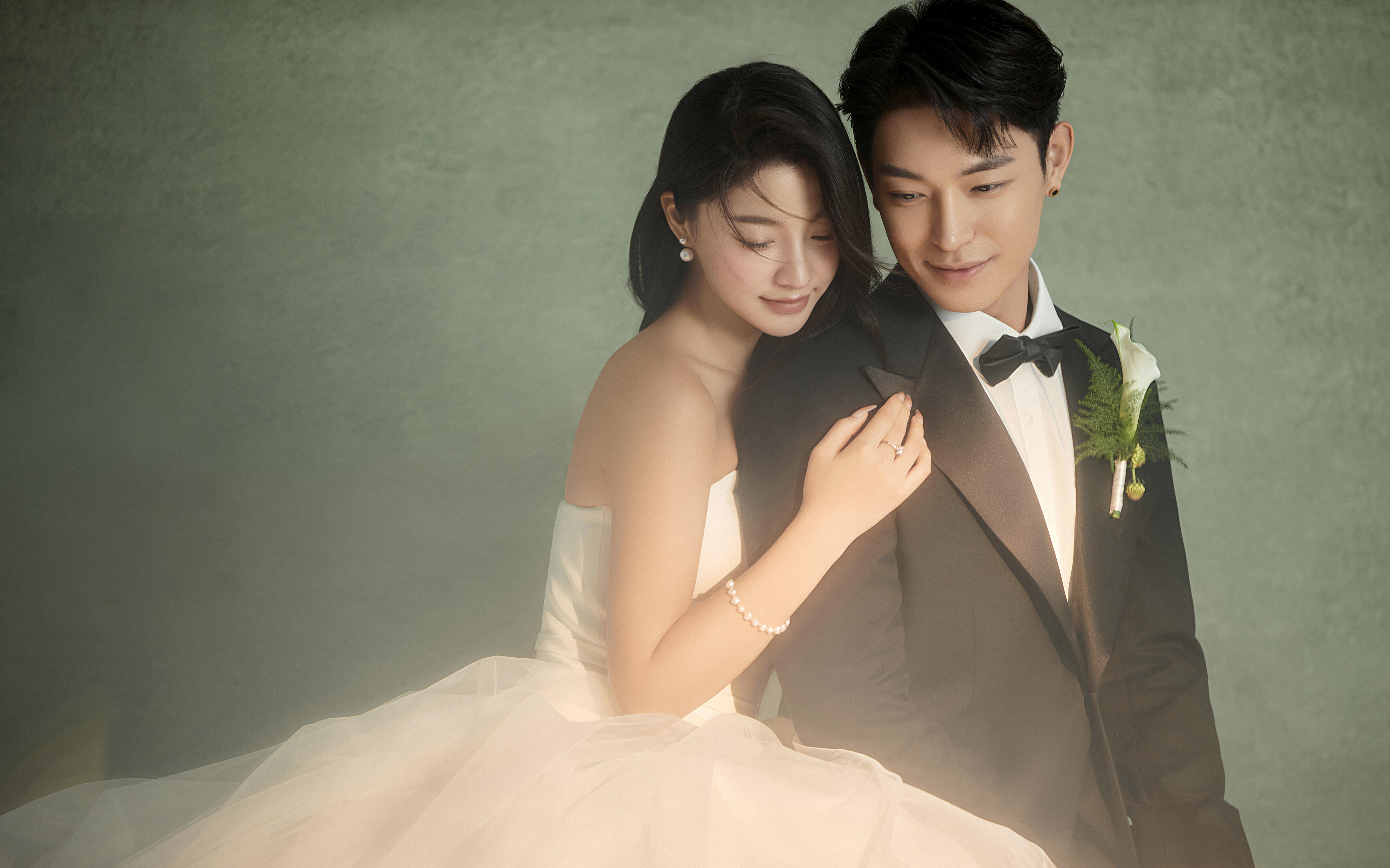 十三紀——極簡白紗