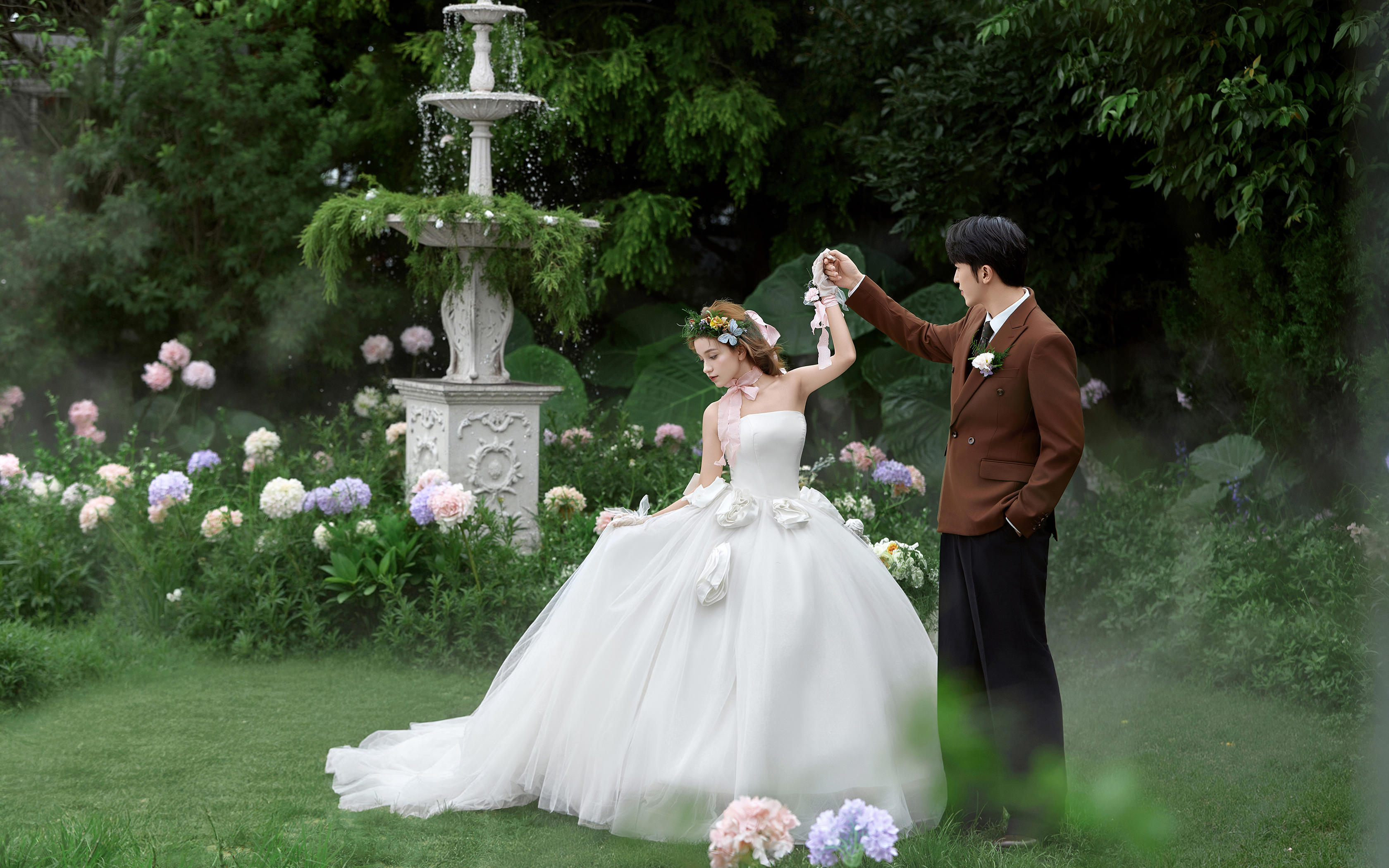 大理旅拍｜我们把婚纱照藏进森系童话