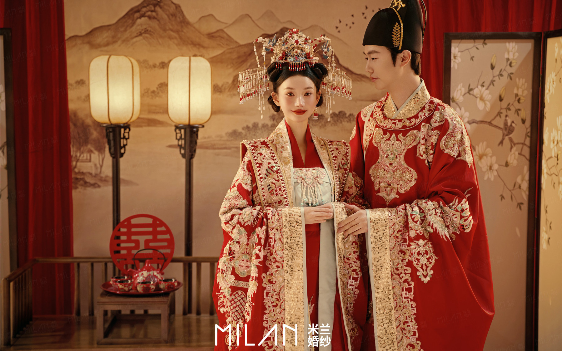 轻奢蕾丝主纱｜褶皱大摆解锁仪式感婚礼