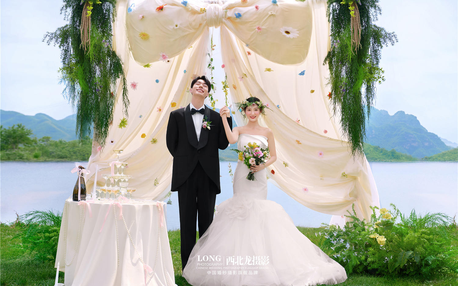 【西北龙摄影】年轻人超爱的草坪目的地婚礼婚纱照