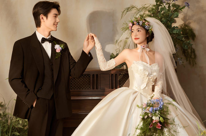 真是被今年的法式婚纱照迷得不行！张张絶美