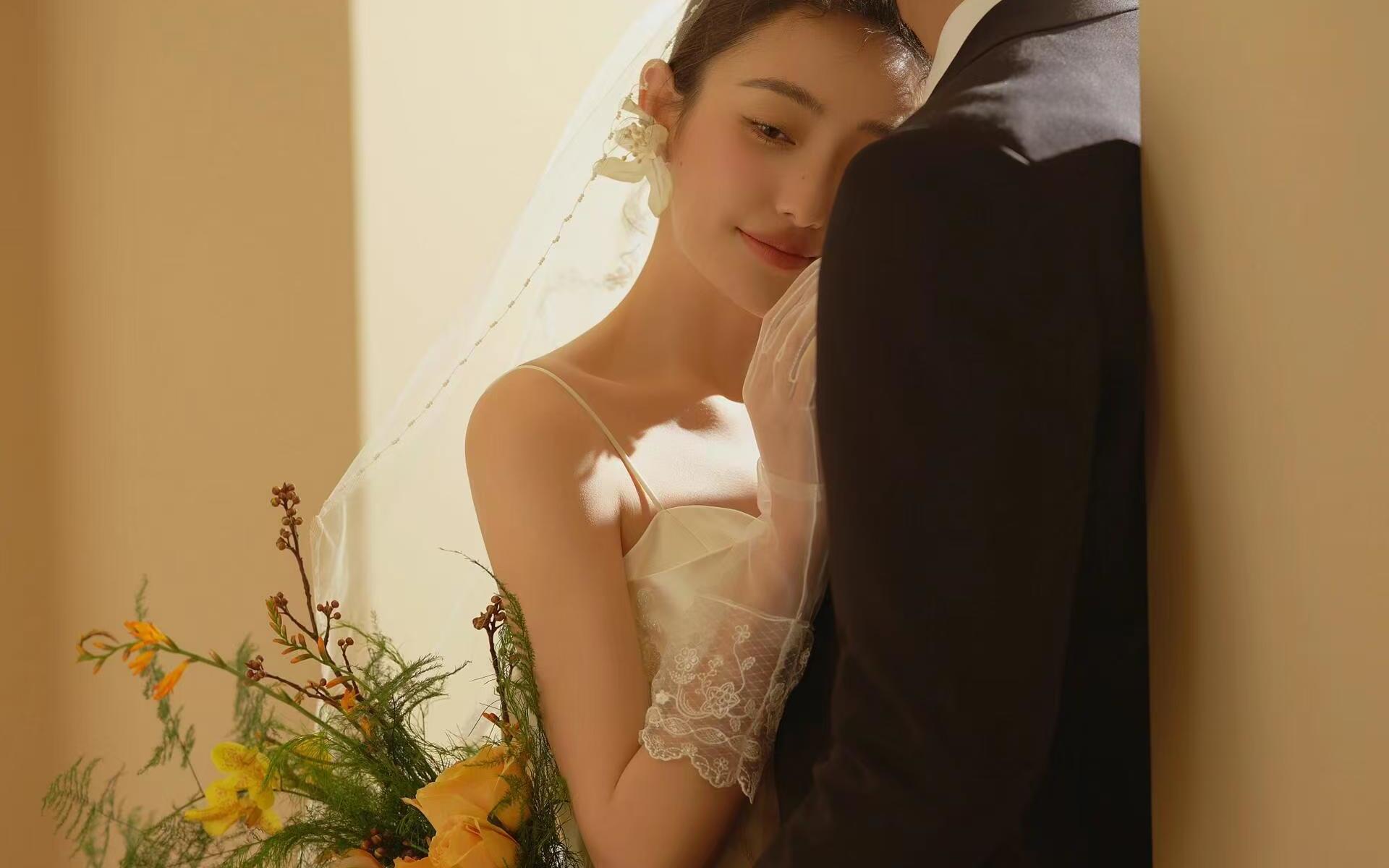 復(fù)古婚紗照實(shí)在是氛圍感天花板！