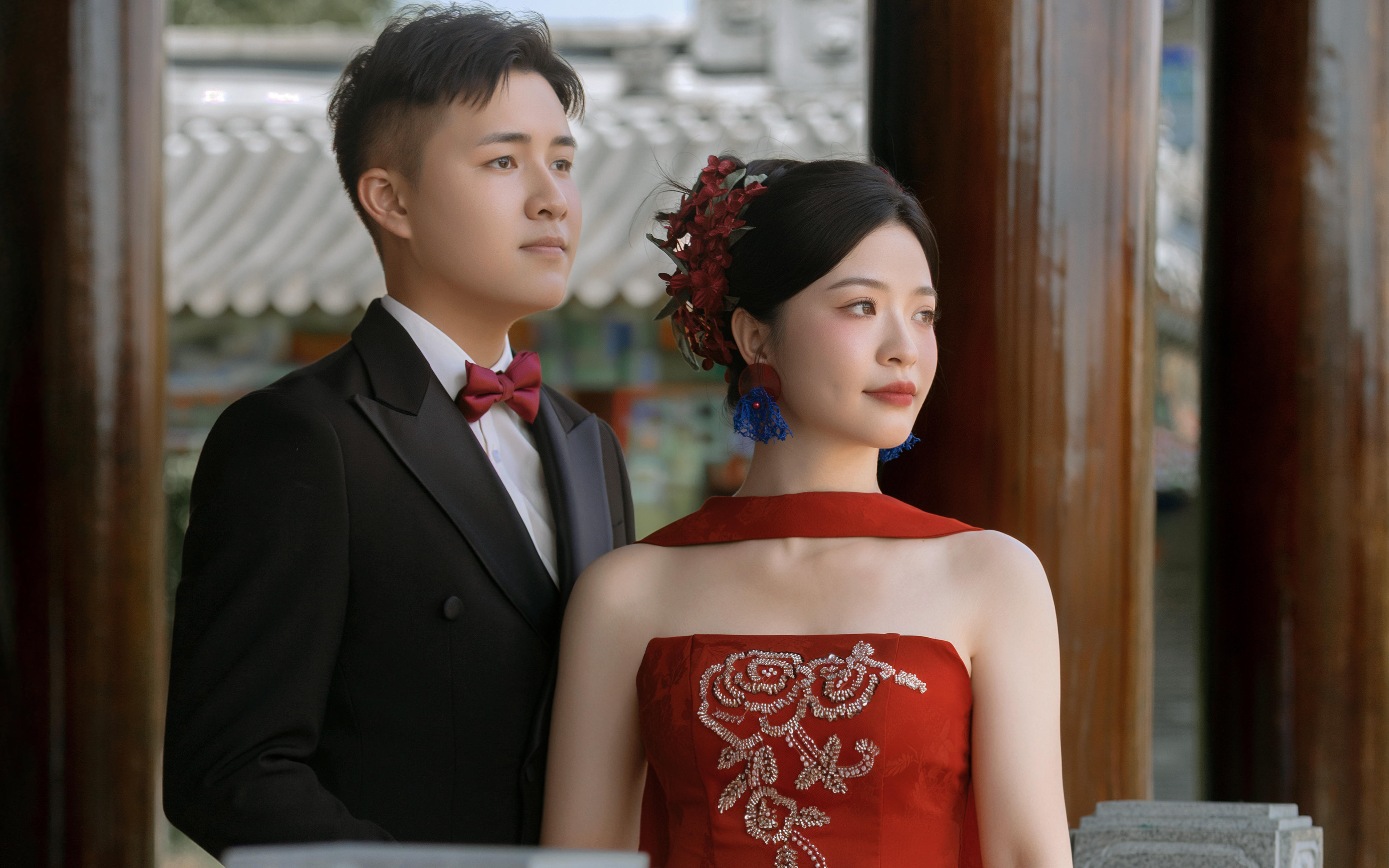 中式園林里的一抹紅 感受東方美學(xué)的溫婉
