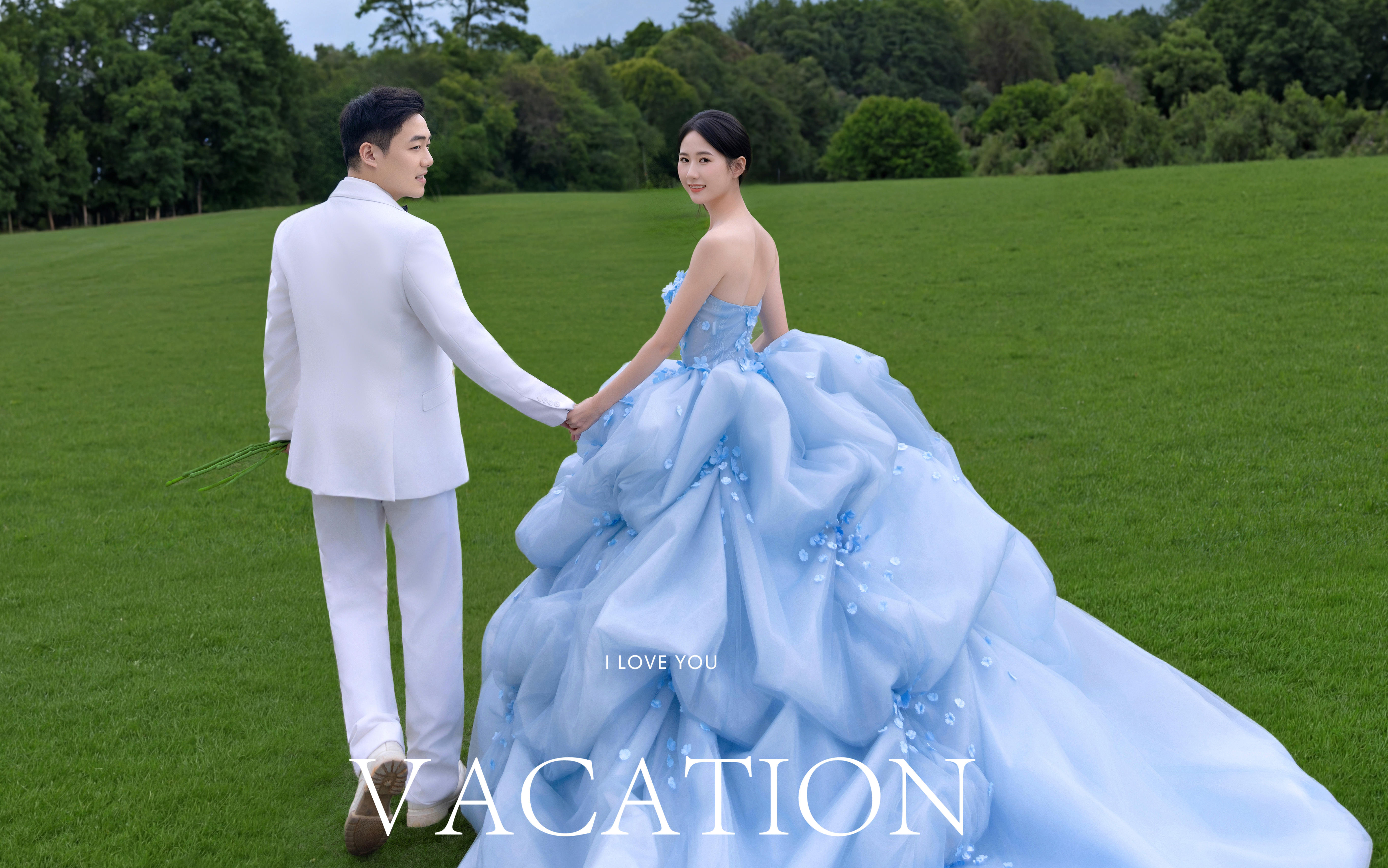 春日感🍃蓝色花神草坪婚纱照美到心坎！！
