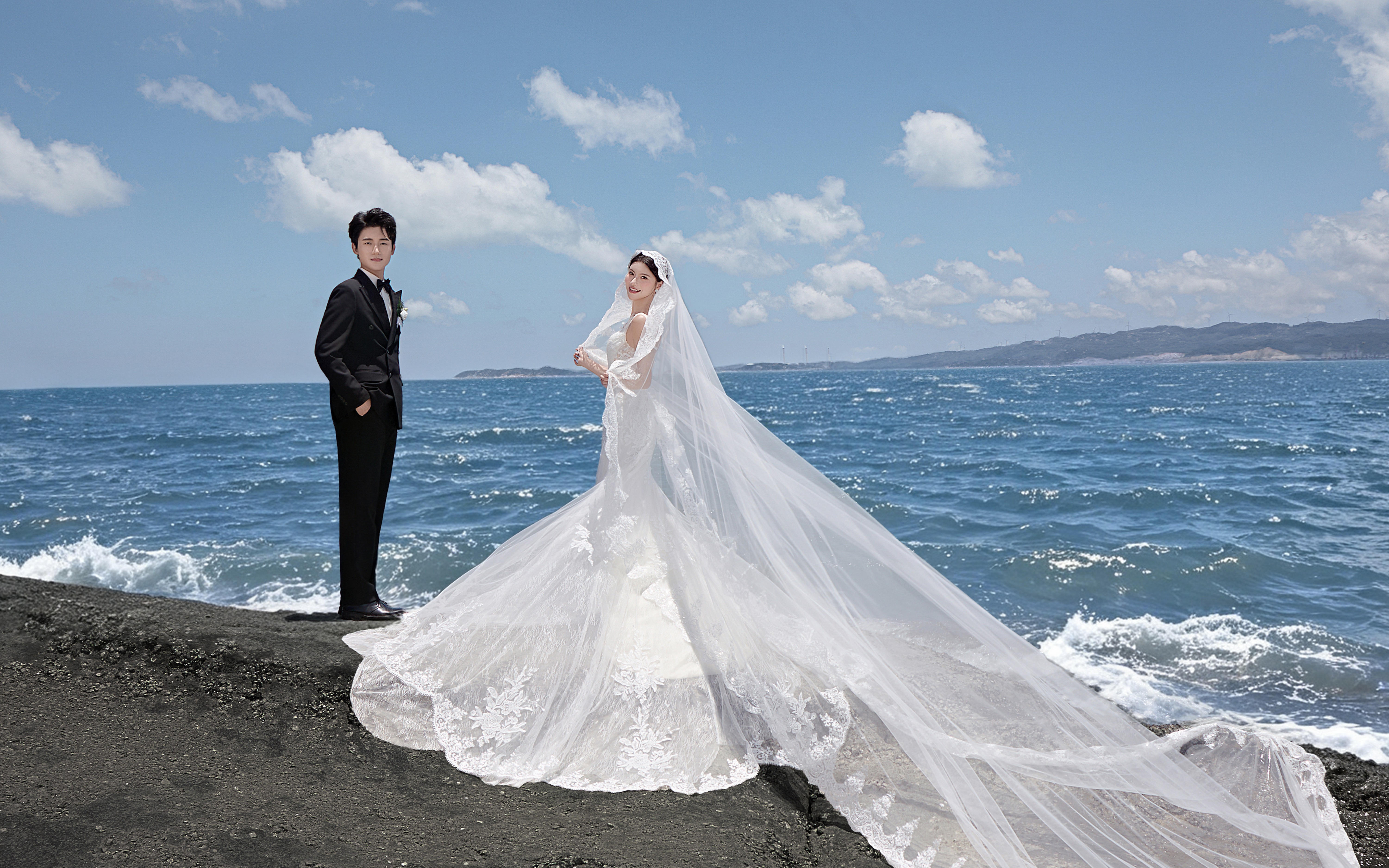 黑礁石 x 白婚纱，巨浪见证我们的浪漫