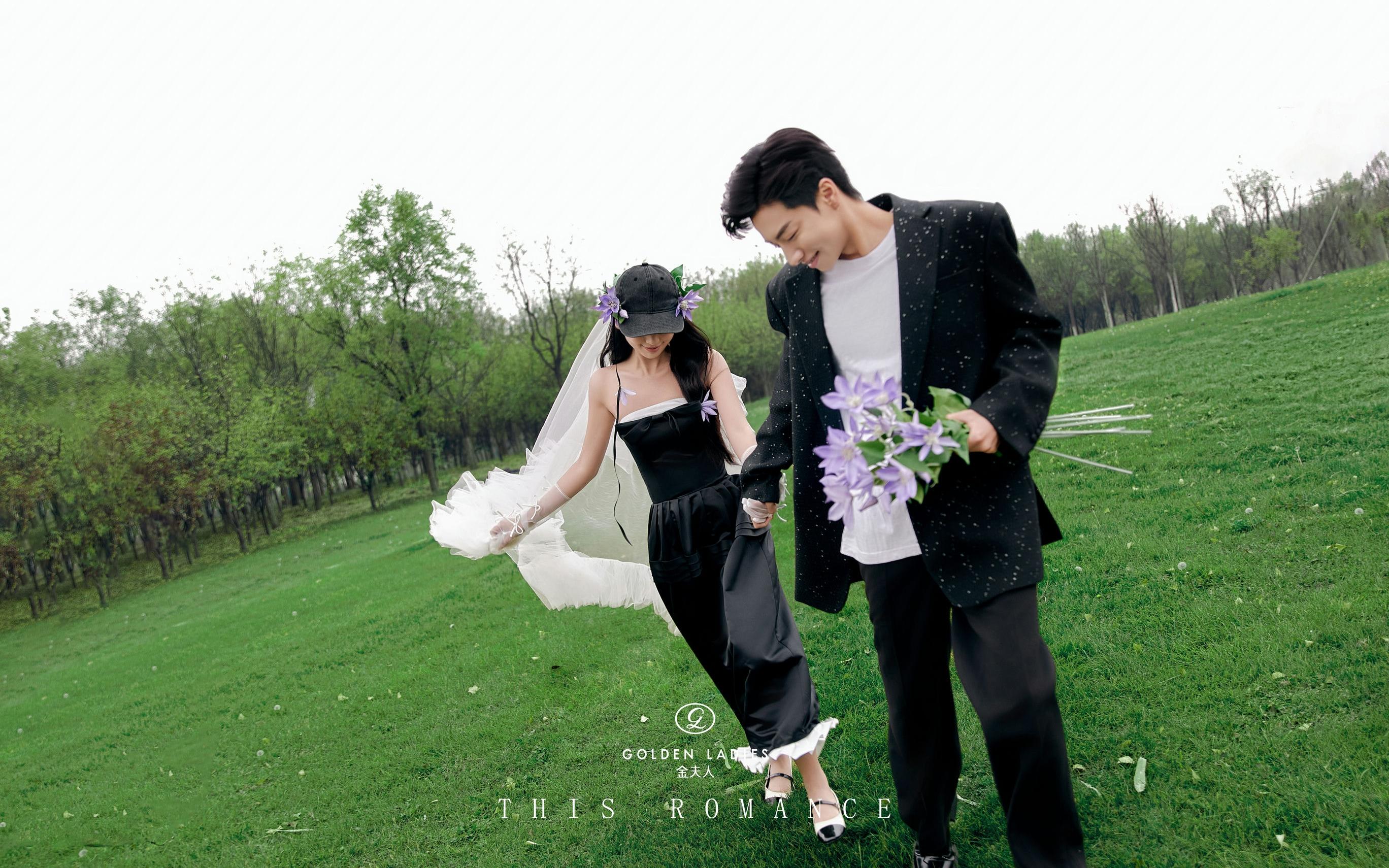 是哪個(gè)公主還沒(méi)拍這組森系草坪婚紗照??