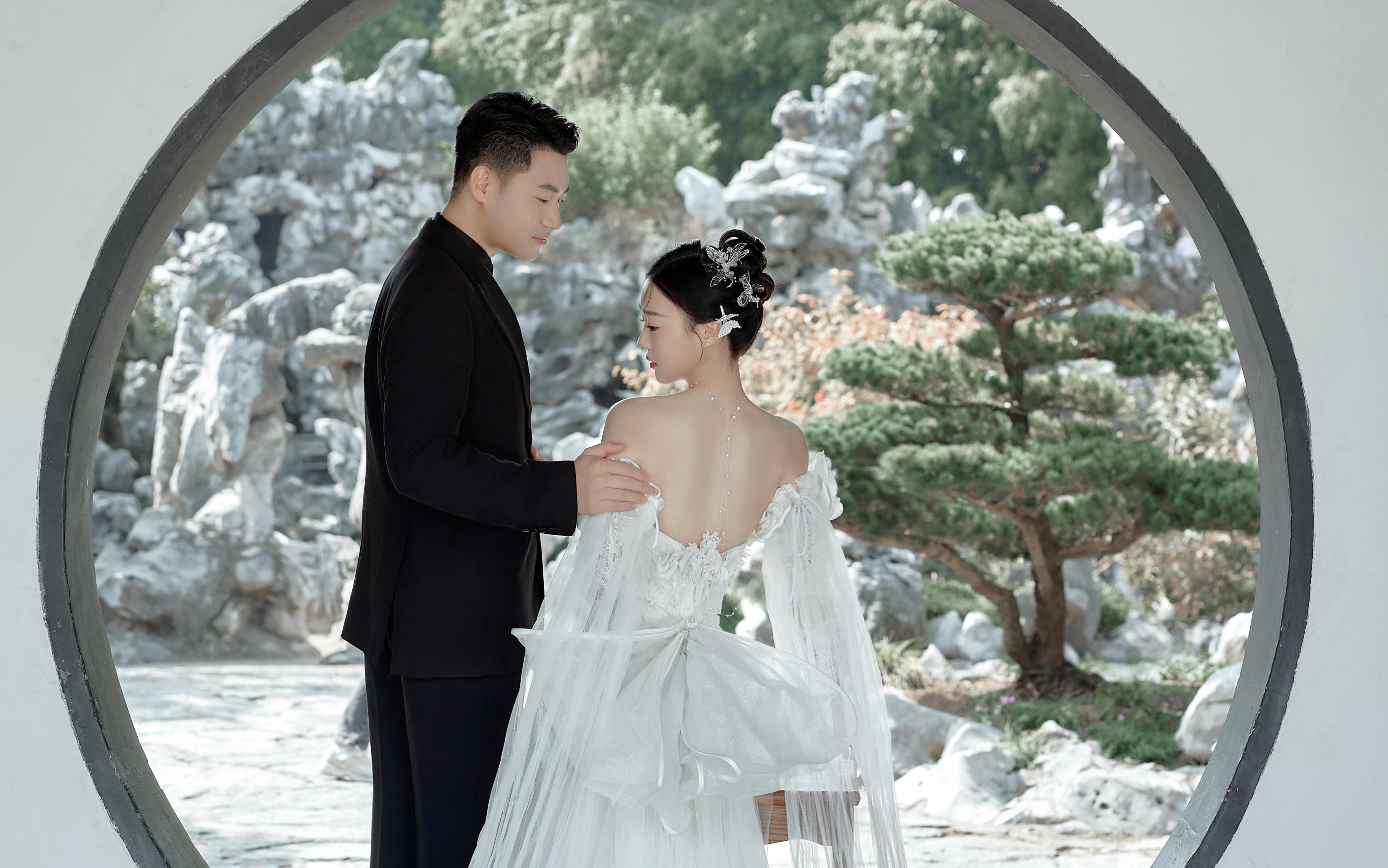 中式园林与婚纱的浪漫碰撞🍃美到失语