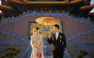 中式外景宫殿婚纱照