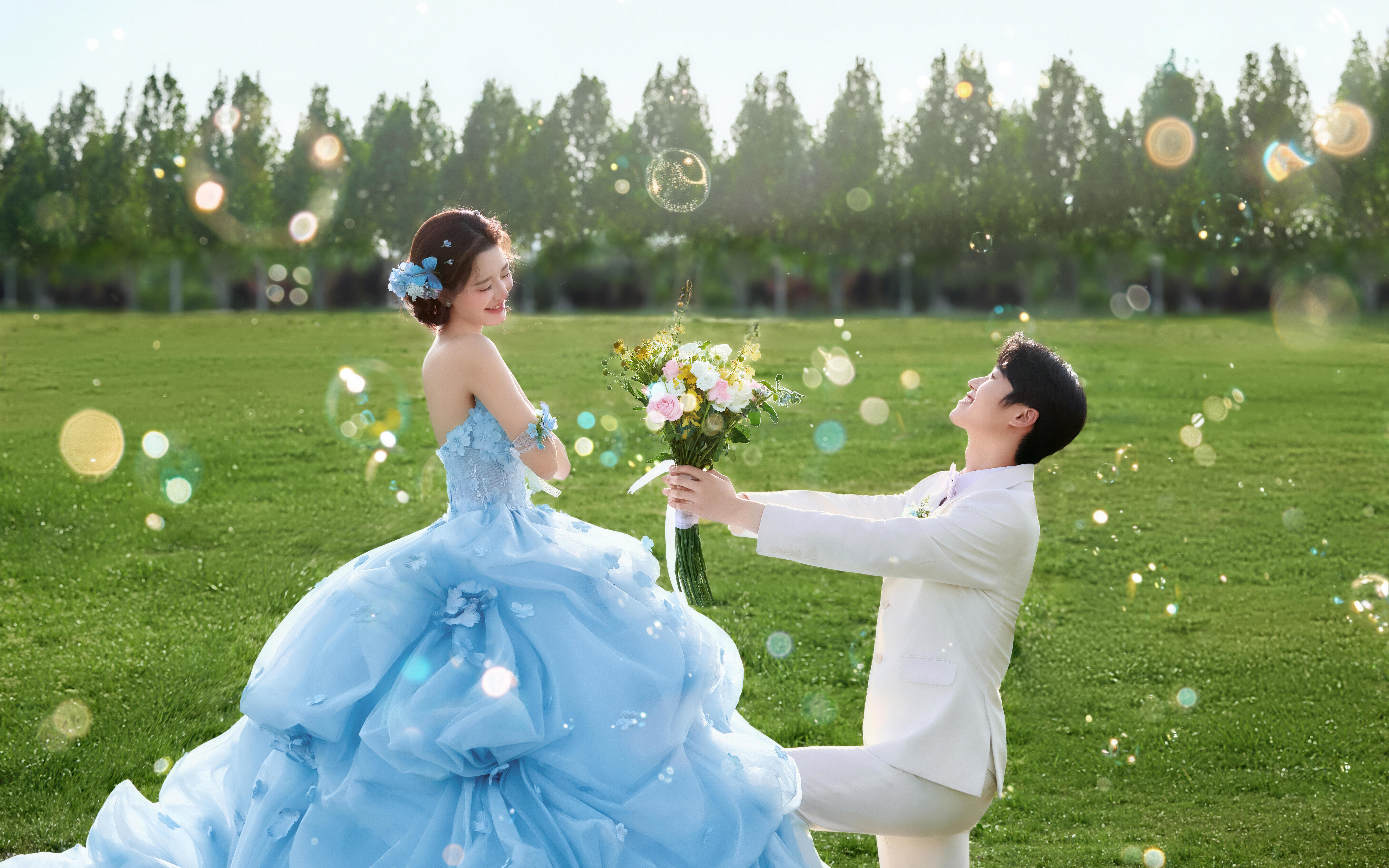 【蓝色森系花神真的跟草坪超配】