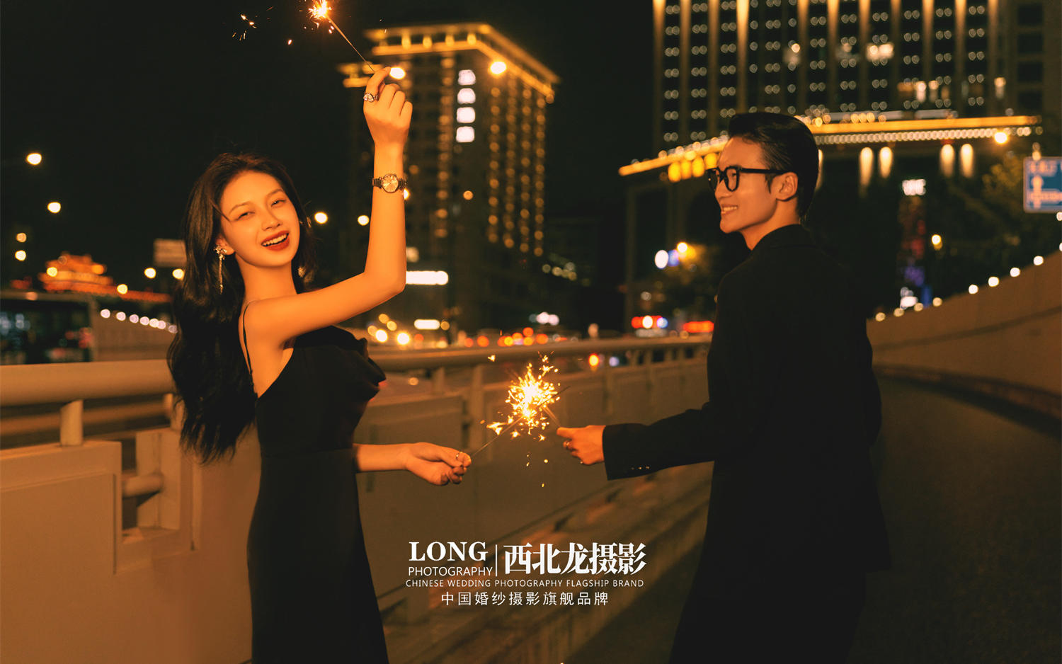 烟花与夜景✨是我梦寐以求的浪漫氛围感啊~