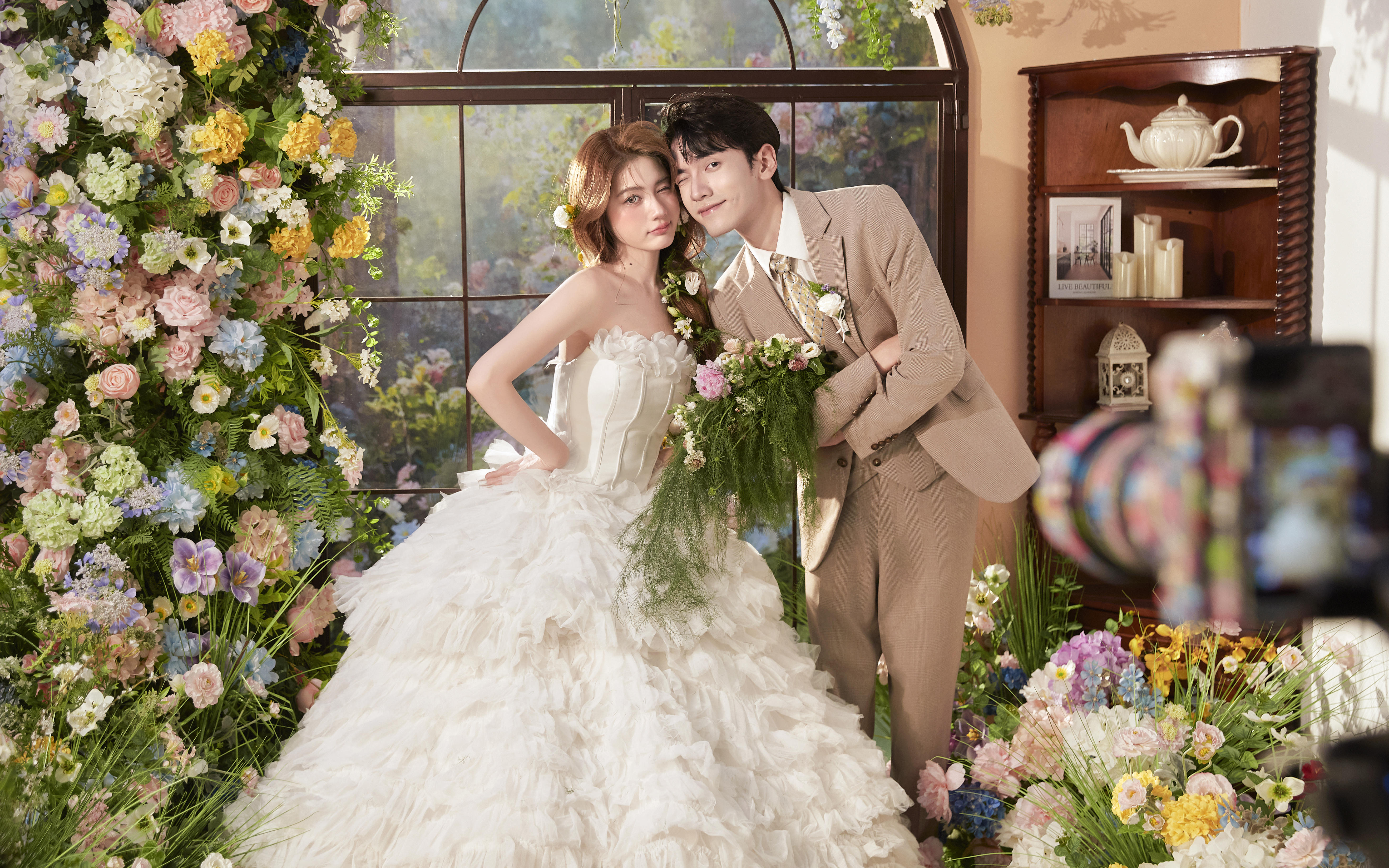 繁华簇拥+柔焦光影，定格有生命力的浪漫，必拍不候