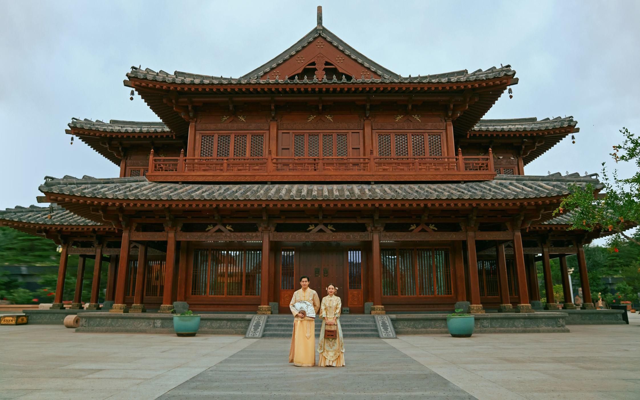 北魏蘭園創(chuàng)意文化底蘊(yùn)新中式婚紗照