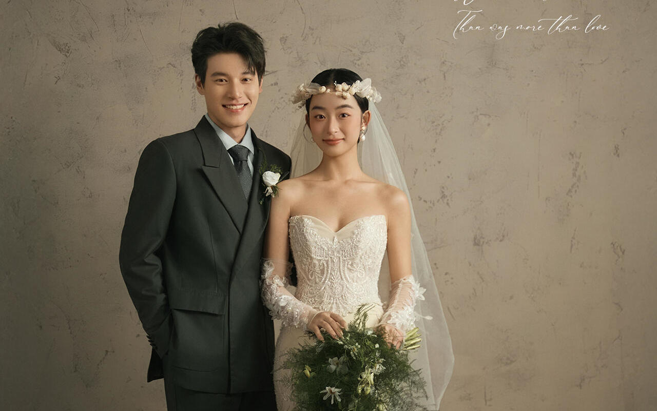 超美的鱼尾复古婚纱照