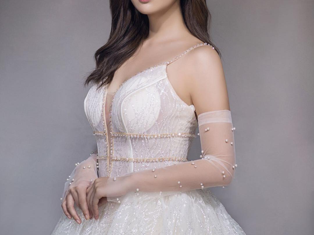 苏拉【团购超值套餐】市内跟妆＋2件套婚纱礼服租赁