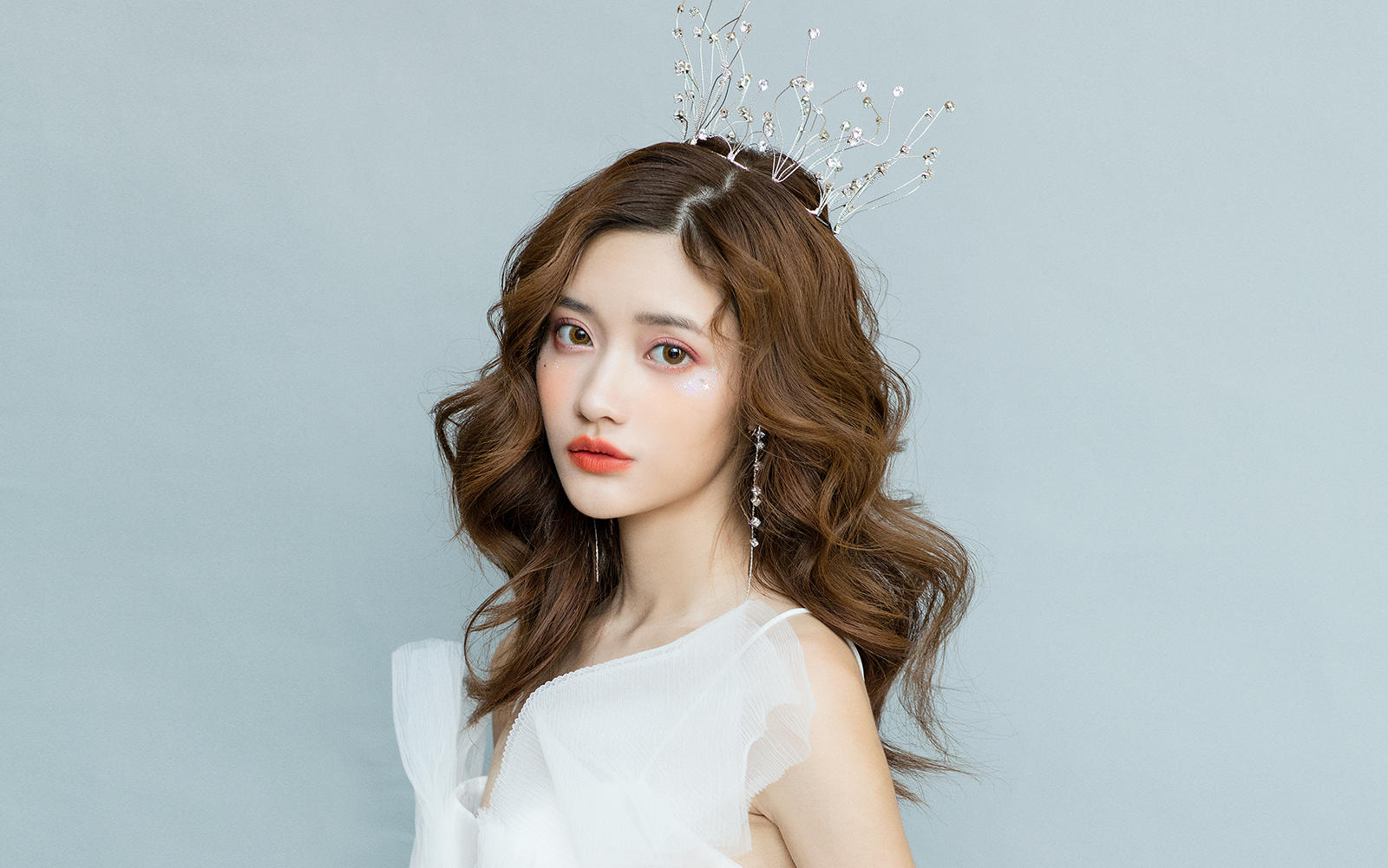 女神必选 资深化妆师 全程跟妆+伴娘妆、妈妈妆