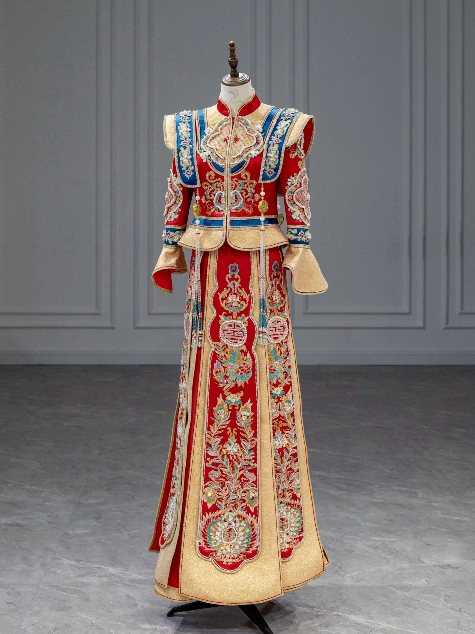 仪式感满满的拖尾嫁衣2023新款