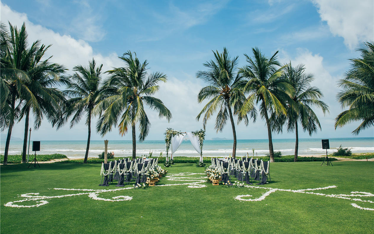 三亚海韵酒店草坪婚礼【遇见你】