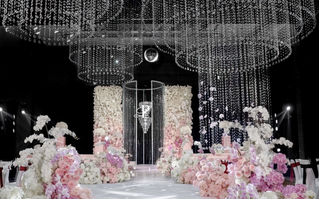 云墨嘉禮策劃｜粉色花園風(fēng)水晶婚禮