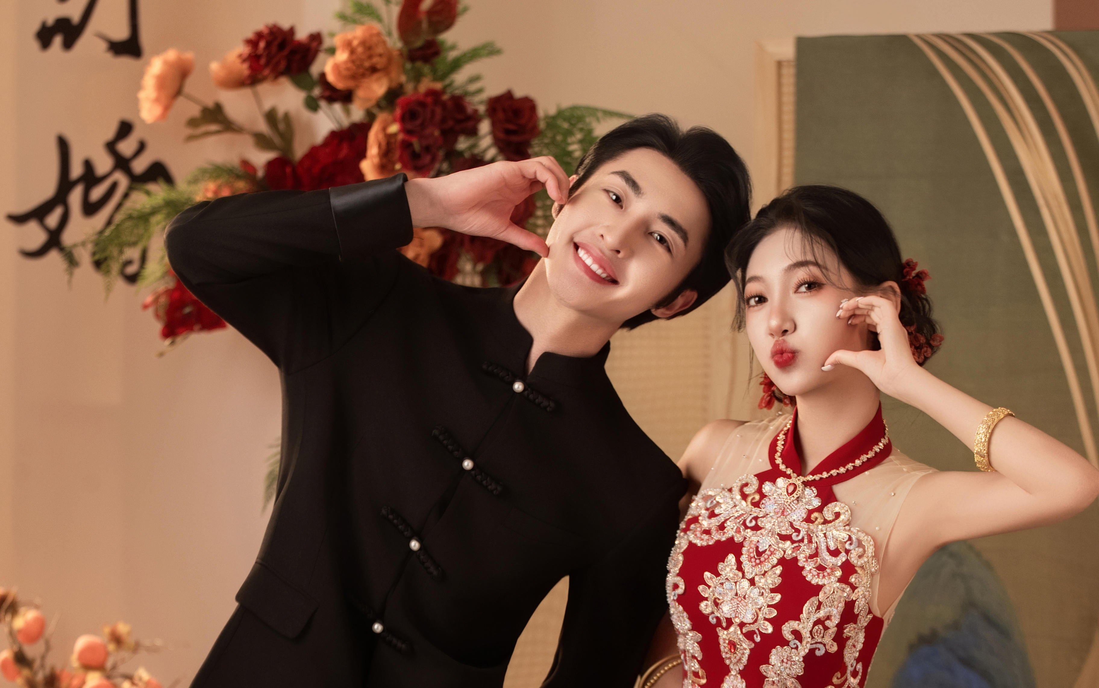 预制订婚照｜喜韵满庭芳，光影勾勒国风的东方雅韵