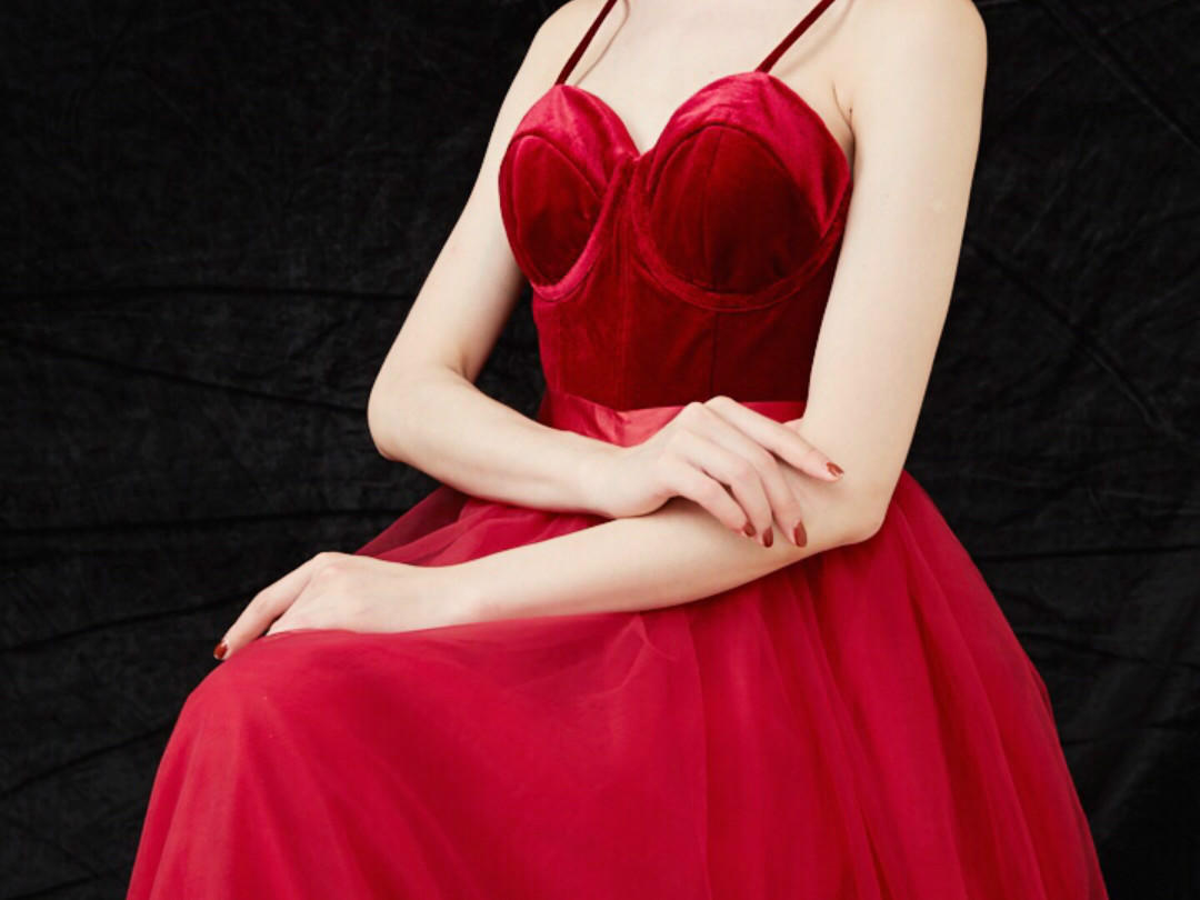 简约高级气质款缎面敬酒礼服