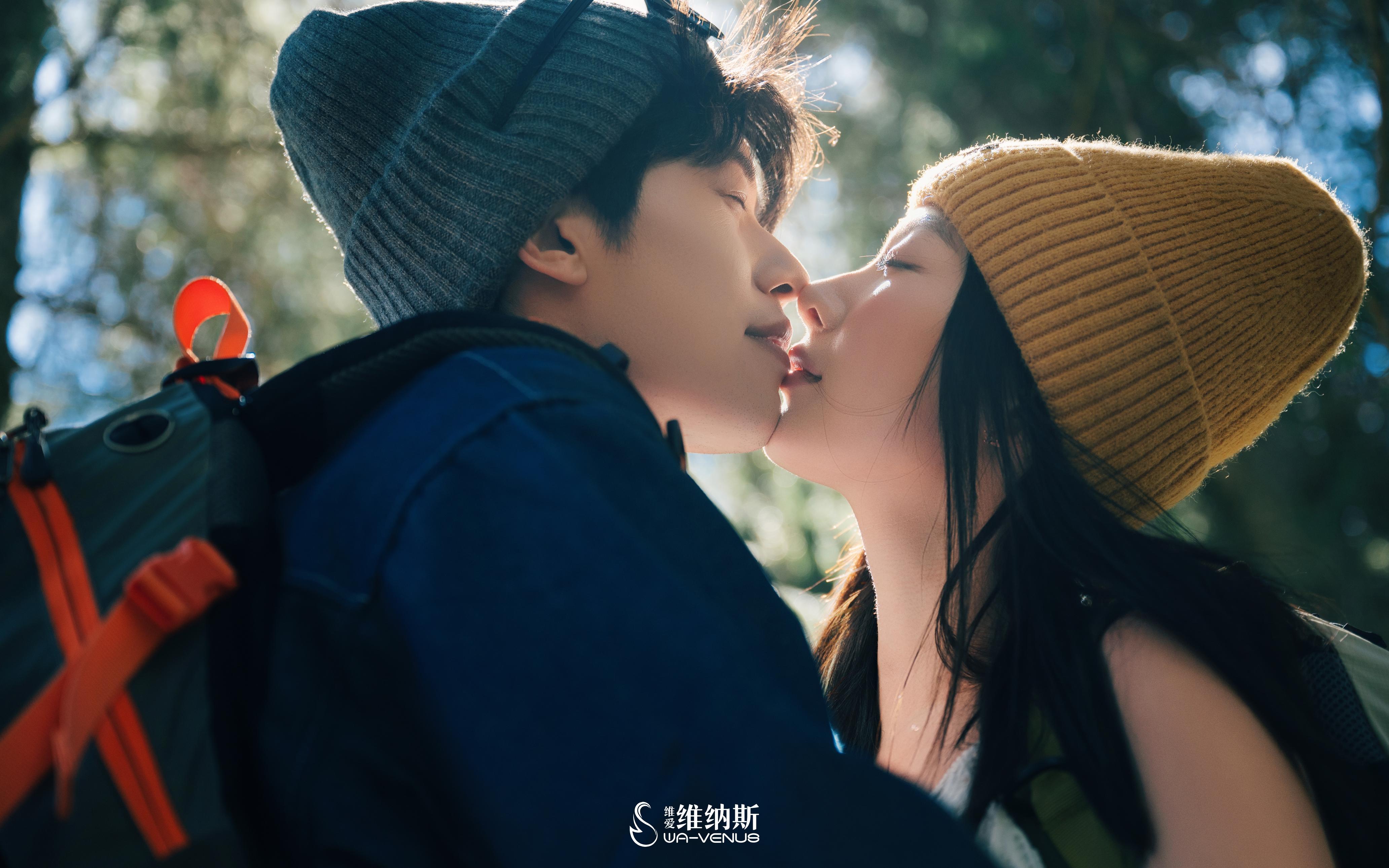 在新疆拍的婚纱照拍成自由style太有感觉了