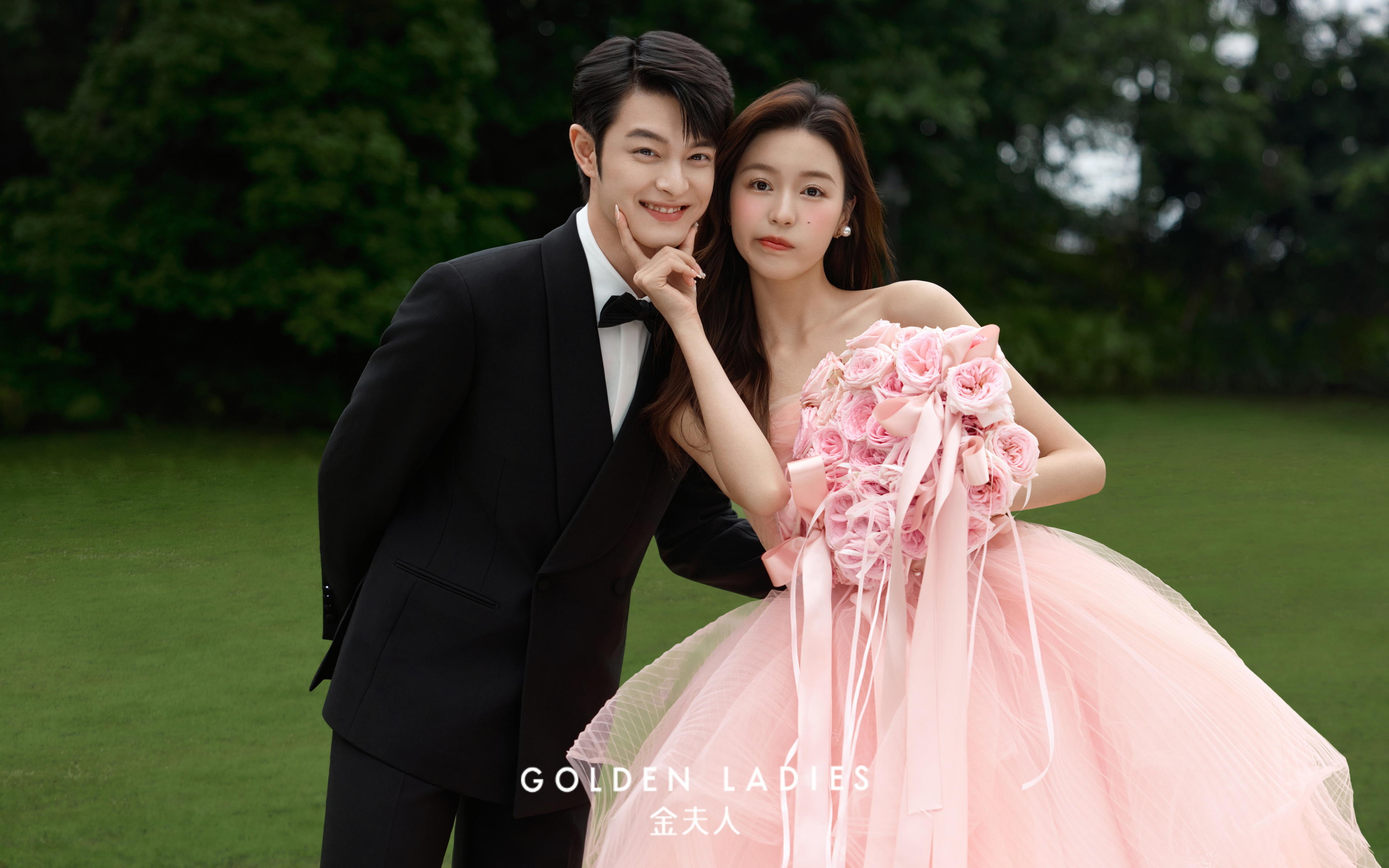 🌸【粉纱少女心炸裂！草坪婚纱照美到窒息】🌸