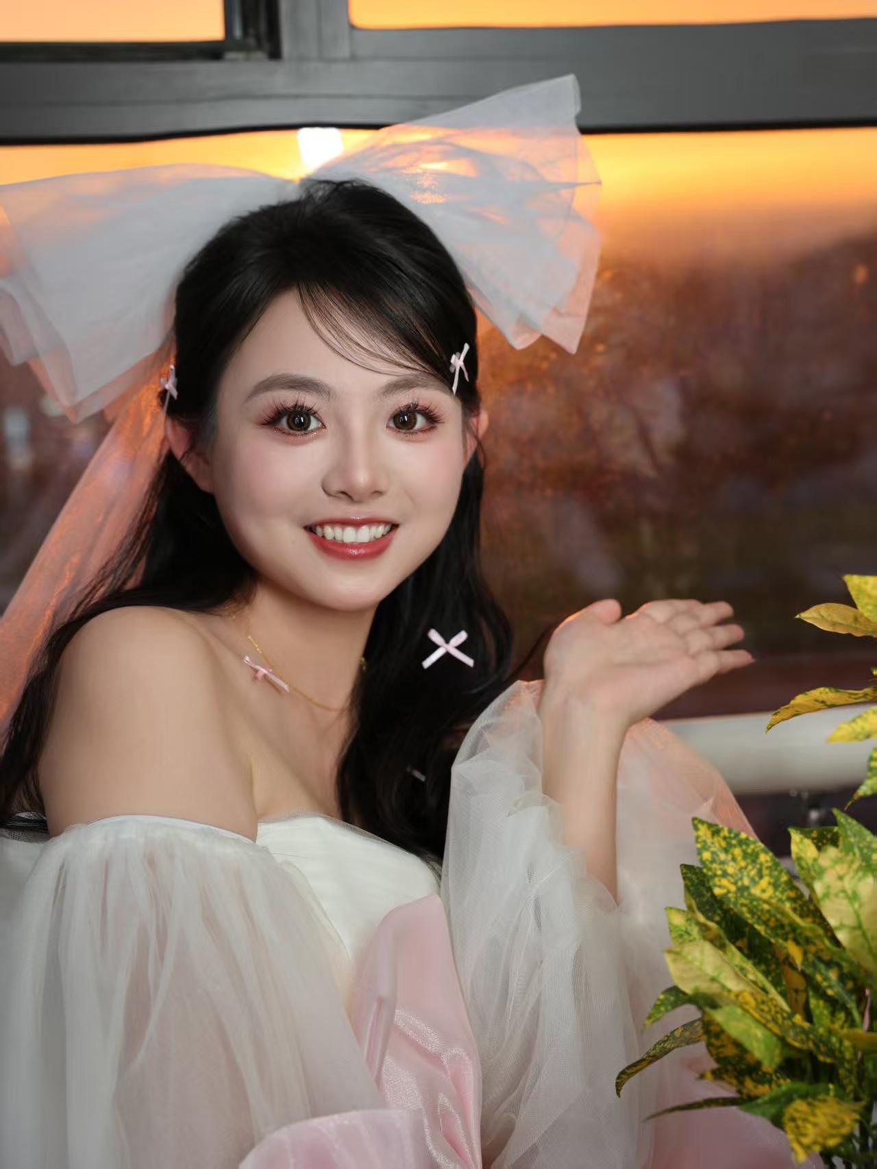 【白芷婚纱】甜妹儿晨袍造型