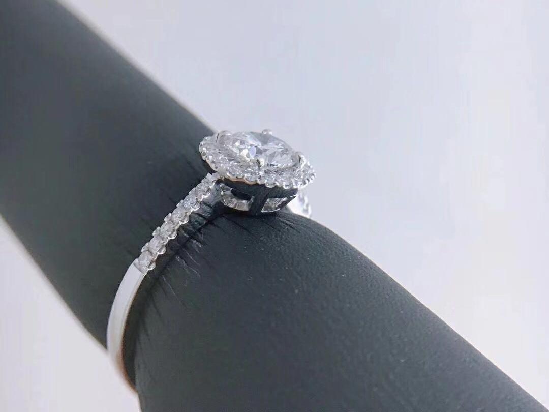 QC  求婚钻戒   50分 白18k金轻奢钻戒