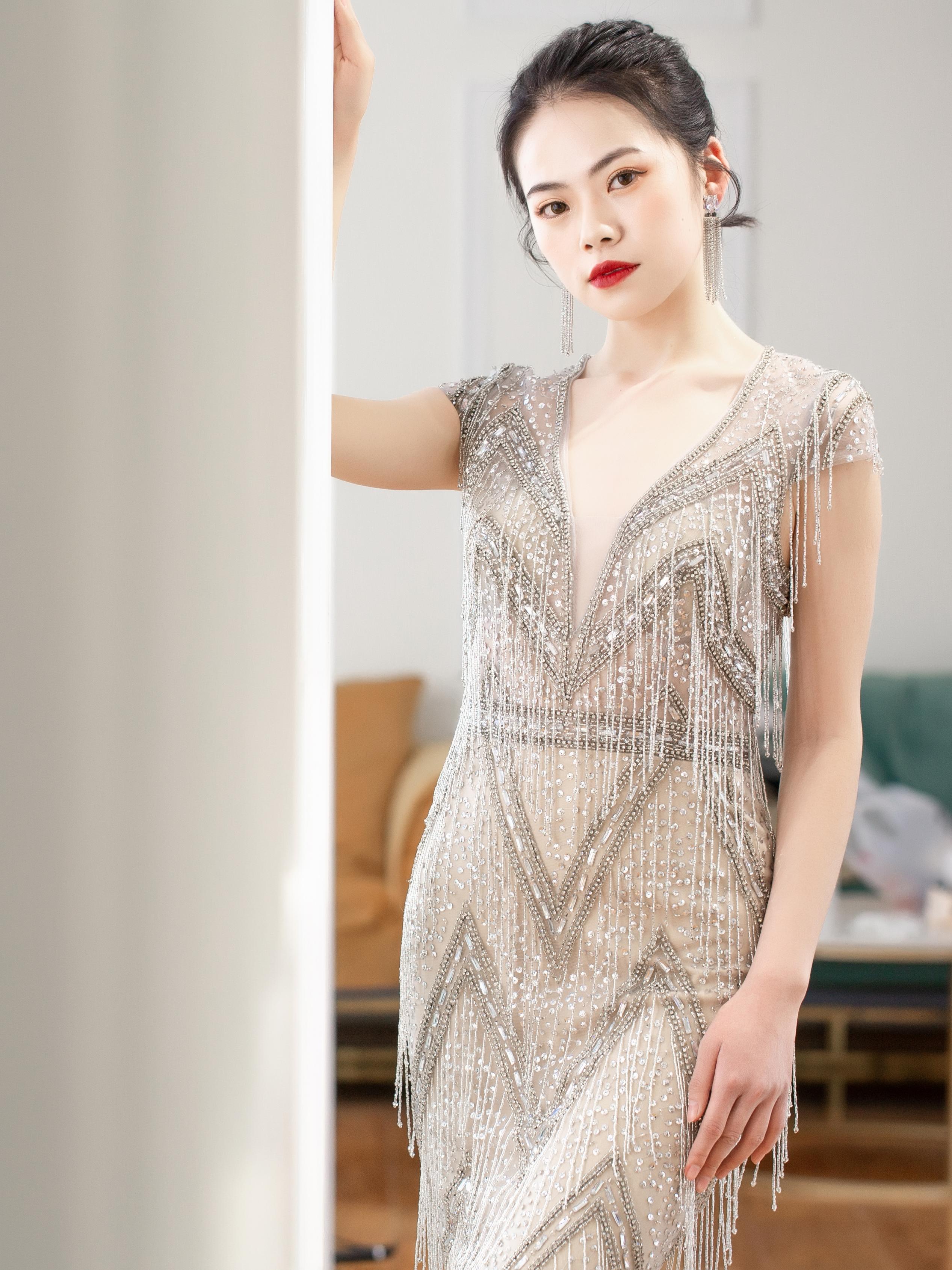 品牌礼服-有着低调高贵的质感