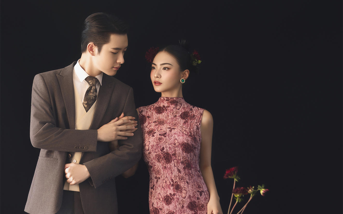 小众高级感新中式婚纱照