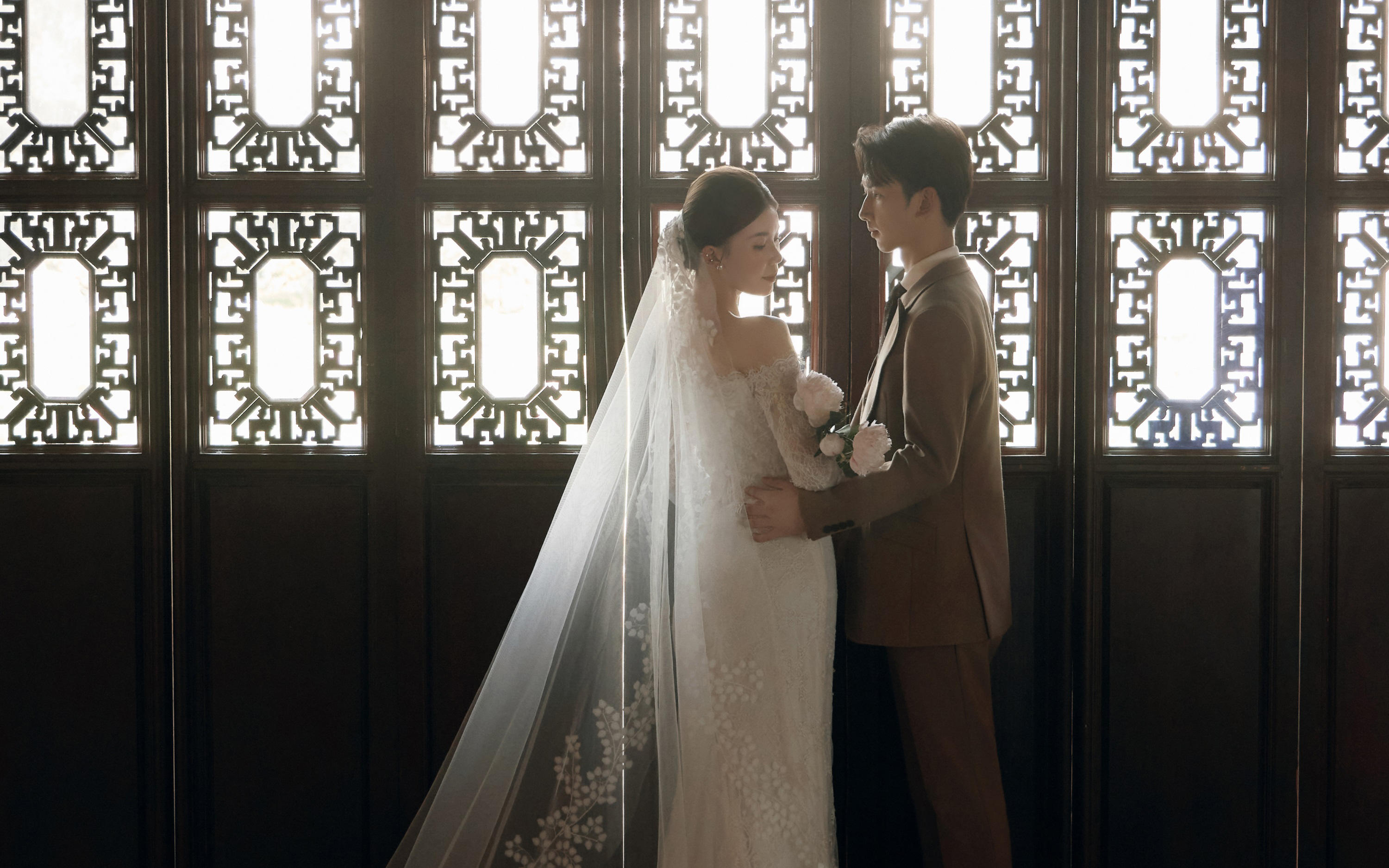 【壹家攝影】中式園林婚紗照 把古典浪漫焊在鏡頭里