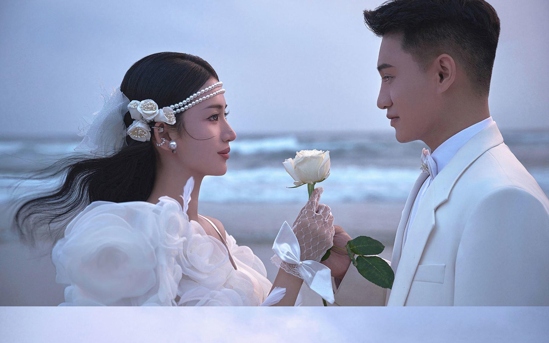 海边玫瑰婚纱｜把「发光的浪漫」焊进婚纱照里✨